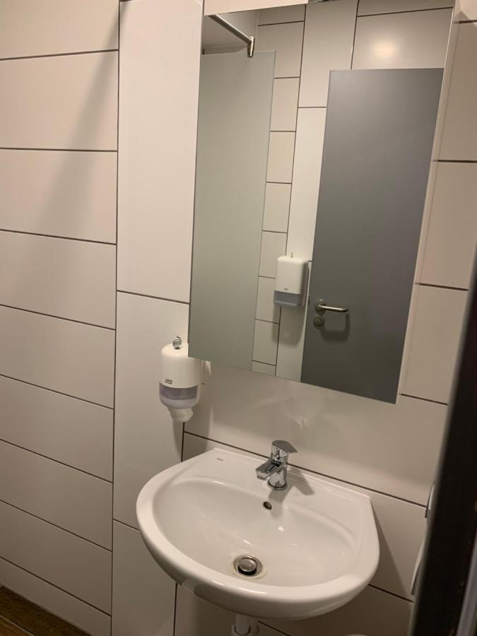 M70 Apartmanhaz Miskolc Eksteriør billede